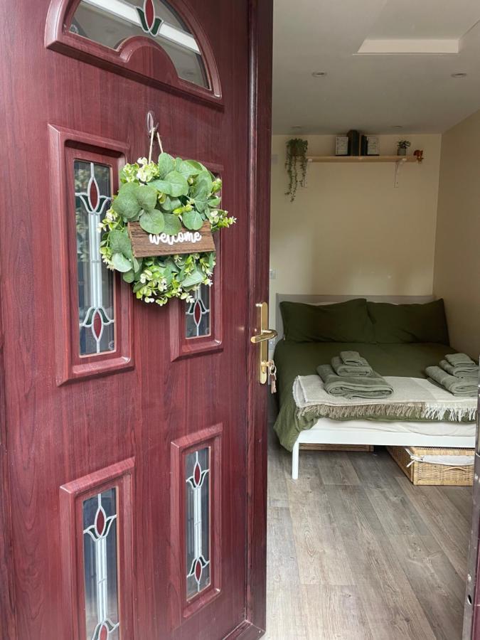 The Cotswold Nook Hotel Dursley Exterior photo